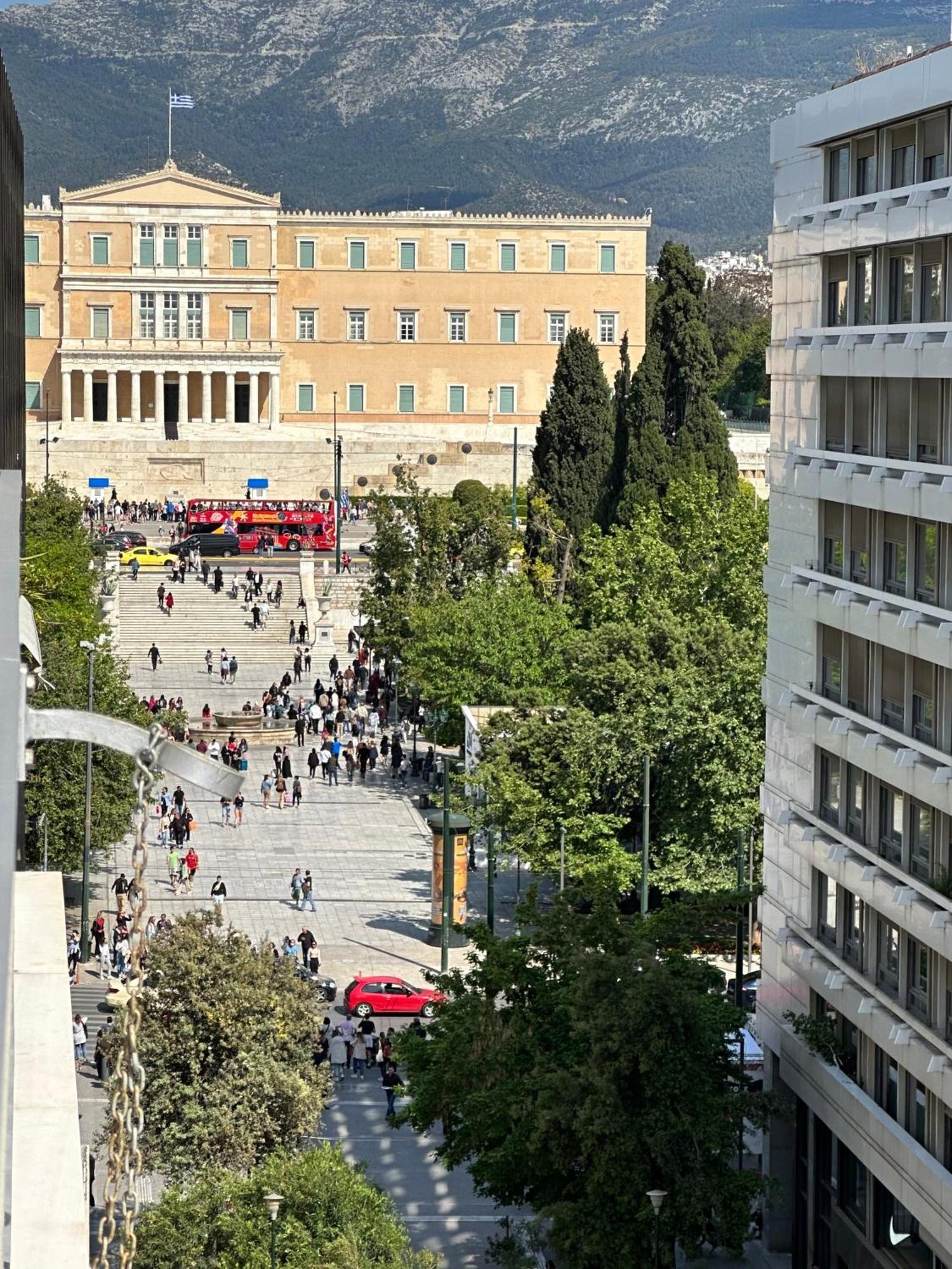 2 Bd Apt In Syntagma With Acropolis View Athen Eksteriør bilde