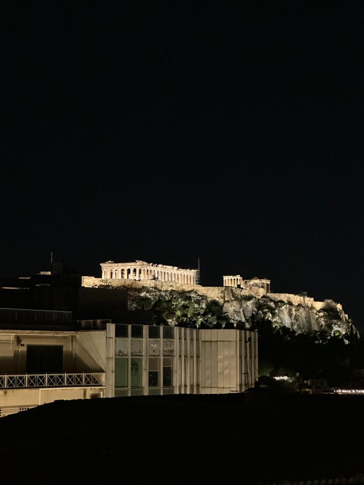 2 Bd Apt In Syntagma With Acropolis View Athen Eksteriør bilde